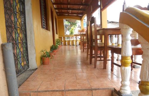 San Carlos Bed & Breakfast | Budget-Friendly Cabinas Leyko: Child Friendly & Breakfast Included