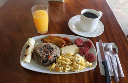 San Rafael de Guatuso Apartment | Top-Rated Cabinas Sueño Real: Family-Friendly & Accessible