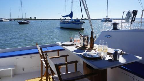 Alvor Boat Rental | Cabines Catamaran Breakfast-Brunch Included, Optional Lunch & Dinner