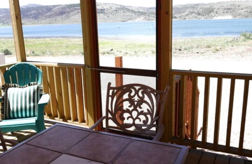 Mammoth Creek Cabin | Scenic Cabins by Panguitch Lake: Perfect for Family Getaways