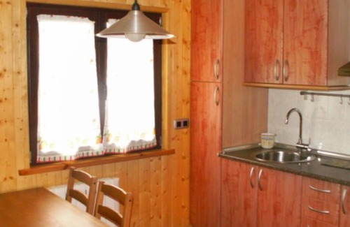 Villalba de la Sierra House | Explore Cabins Los Barrancos - Cozy Retreat with Spa