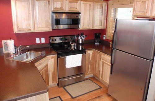 Brutus Cabin | Guest Rated: 9.8 at Cabins on Maple River - Pet Friendly Stay