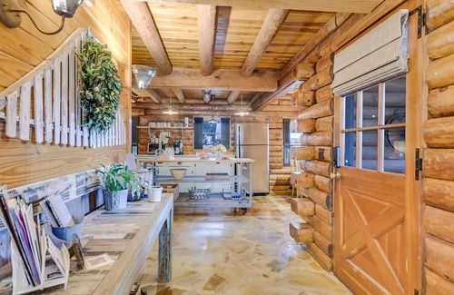 Wimberley Cabin | Highly Rated Cabins on the Square: Creek House with Pool