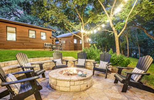 Wimberley Cabin | Top-Rated Sunshine Suite at Cabins on the Square