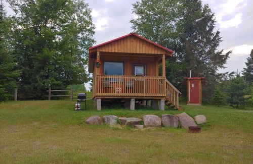Hastings Highlands Cabin | Cozy Deer Cabin at Cabins on the York - Perfect Family Retreat