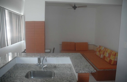 Centro Apartment | Budget-Friendly Getaway at Cabo Frio - Praia do Forte