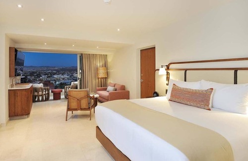 El Medano Ejidal Hotel | Relax at Cabo Villa Beach Resorts with Family-Friendly Amenities