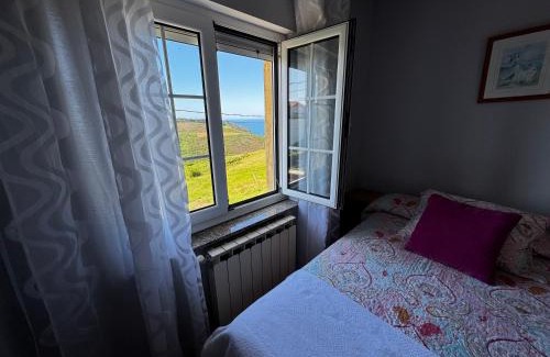 Gozon House | Pet-Friendly Apartamentos Casa Carola with Oceanfront Views
