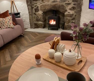Newry House | Pet-Friendly Cabra Cottage with Hot Tub & Perfect Rating