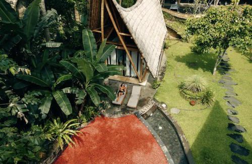 Abiansemal Villa | Exclusive Cacao House: 5-Star Bamboo Retreat in Bali