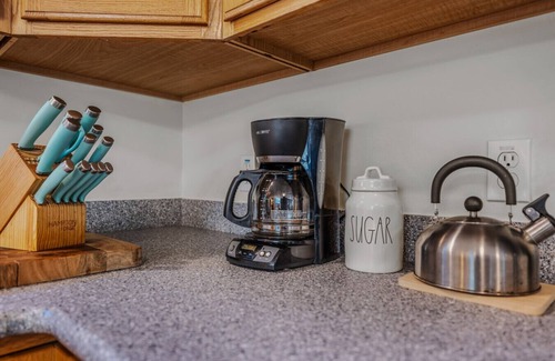 Berkeley Springs House | Unforgettable Cacapon Connected - Ideal Workplace Retreat
