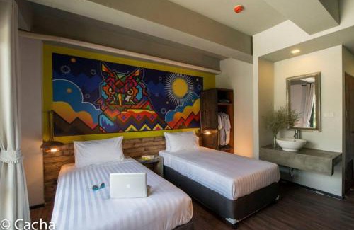 Thanon Phetchaburi Hotel | Family-Friendly Cacha Hotel: Great Reviews Await You