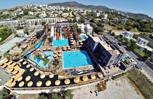 Yalikavak Resort | Experience Cactus Fleur Beach: 4-Star Oceanfront Retreat