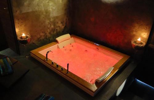 Corchiano House | Relax at Cactus House: Family-Friendly Oasis Awaits