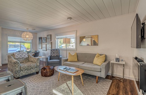 Fruita House | Cozy Cactus I with Pool, BBQ & Firepit for Your Stay