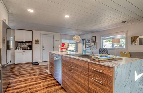 Fruita House | Cozy Cactus I with Pool, BBQ & Firepit for Your Stay