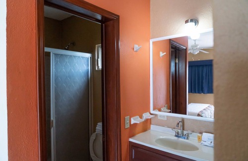 San Jose del Cabo Hotel | Discover Cactus Inn Los Cabos: Poolside Family Escape