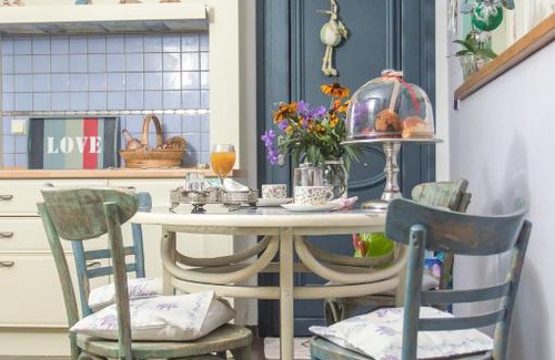 Prinos Apartment | Pet-Friendly Cactus Suite with Hot Tub, Rated 9.5/10
