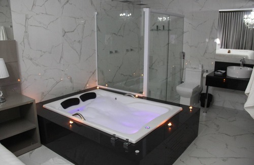 Cacule Hotel | Guest Rated: 9.4 at Caculé Palace Hotel with Breakfast