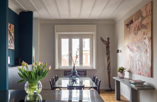 Porta Venezia Apartment | Elegant Cadamosto Art Penthouse with Terrace for Families