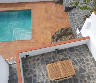 Cadaques Apartment | Discover Cadaqués Masnou Apartaments with Oceanfront Views