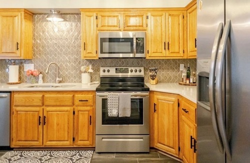 Bella Vista House | Explore CaddyShack: Remodeled Townhome by Bike Trails
