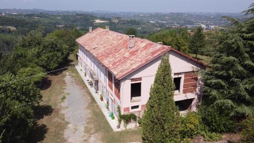 Rocchetta Palafea House | Pet-Friendly Cadelbuja: Family Haven with Kitchen Access