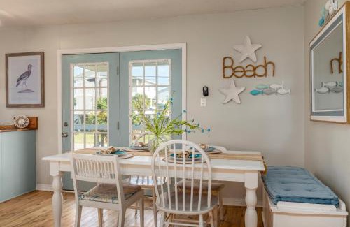 Dauphin Island House | Family-Friendly Cadi Shack: Perfect for Your Pet Adventures