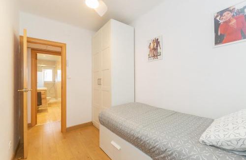 Cornella de Llobregat Apartment | Convenient Stay at Cadillac, Just 20 Min from Airport