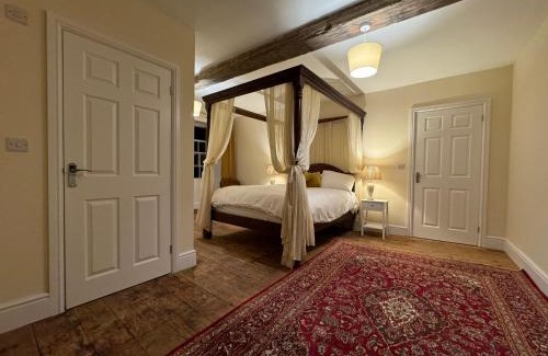 Llanbedr House | Discover Cae Nest Hall: Child-Friendly & Guest Rated 10/10