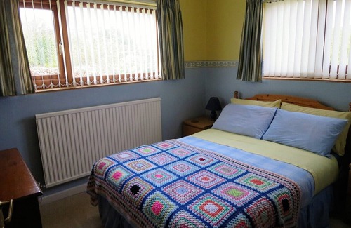 Llangynidr House | Family-Friendly Stay at Cae y Rhedyn Annexe - Rated 9.8