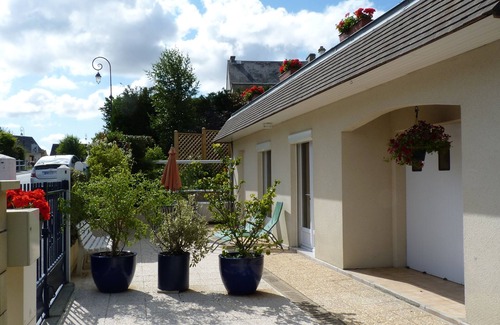 Fontaine-Etoupefour Apartment | Charming Gîte Near D-Day Beaches with Pool and Ocean View
