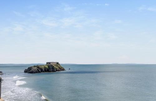 Llanrhian House | Family-Friendly Getaway at Caerau Bach - 10/10 Rated