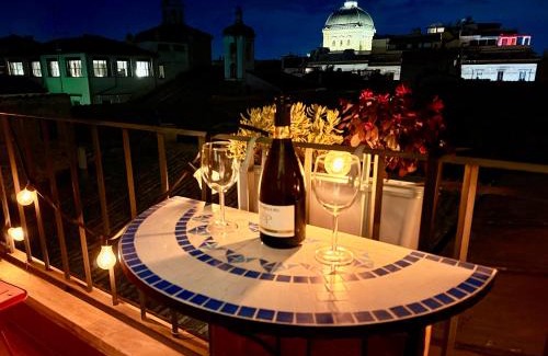 Rione XI Sant'Angelo Apartment | Caesar's Nest