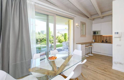 Colombare Apartment | Oceanfront Retreat at Caesar Sirmione Luxury Apartment