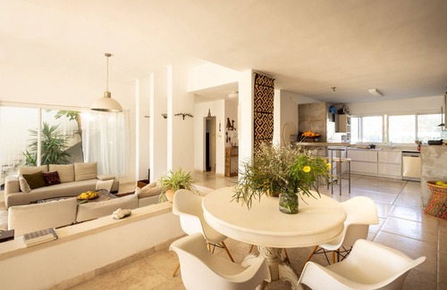 Caesarea House | Caesarea Sea-Side Retreat: Family-Friendly with Kitchen Access
