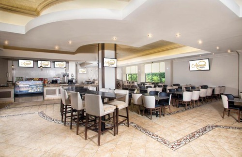 Bridgeport Hotel | Explore Caesars Southern Indiana: Pet-Friendly Getaway