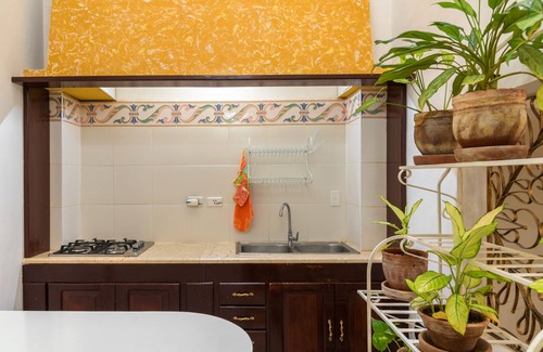 Old Havana Hotel | Discover Café Amargo VIP with Spa and Breakfast Amenities