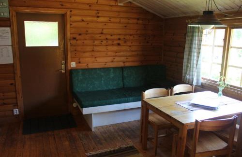 Vasteras Municipality House | Family-Friendly Café Björnen: Oceanfront Getaway Awaits