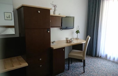 Hoefen an der Enz Bed & Breakfast | Pet-Friendly Café Blaich - Hotel Garni with Restaurant