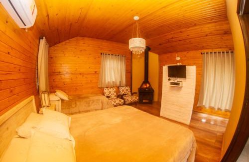 Urubici House | Cozy Café e Cabanas with Pet-Friendly Amenities