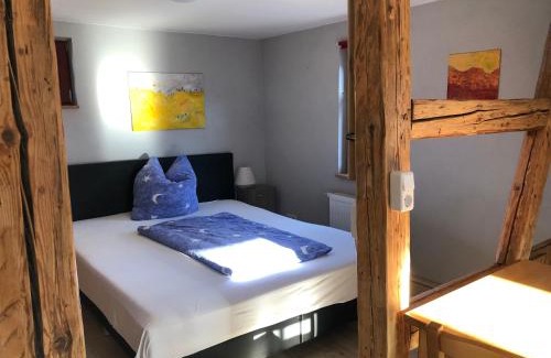 Plaue Apartment | Discover Café Landart: Pet-Friendly Escape in Thüringer Finistère