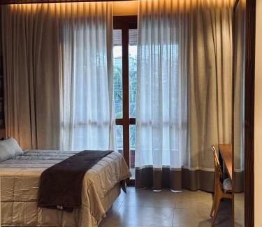 Tres Pontas Hotel | Cozy Café Palace Hotel: Pool, Hot Tub & Breakfast Included