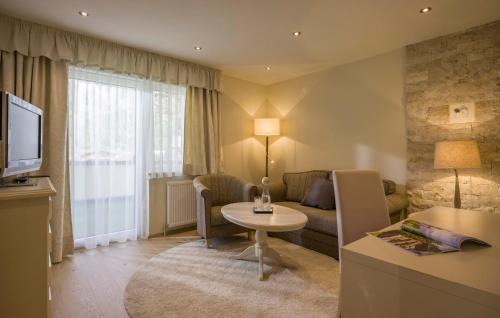 Pertisau House | Family-Friendly Café-Pension Erika with Top Guest Ratings
