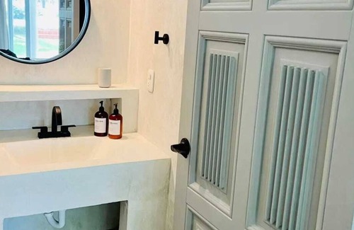 Monterrico House | Cafe Del Mar – Ocean Front Beach House