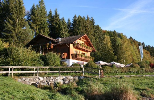 Rieden am Forggensee Hotel | Oceanfront Cafe Maria: Highly Rated B&B with Scenic Views