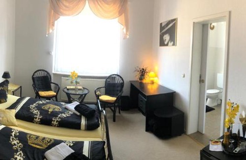 Tangermuende House | Outstanding Cafe & Pension JL - Guest Rated 9/10