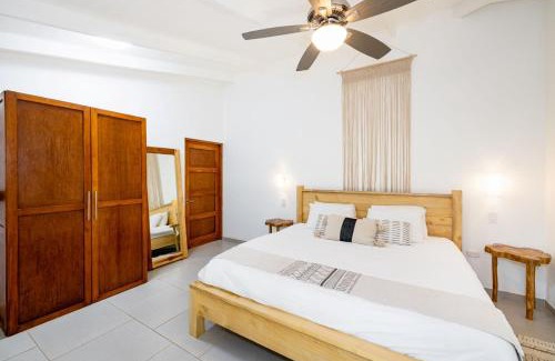 Los Pargos Hotel | Beachfront Bliss at Cafe Playa Negra Hotel - 9/10 Rated