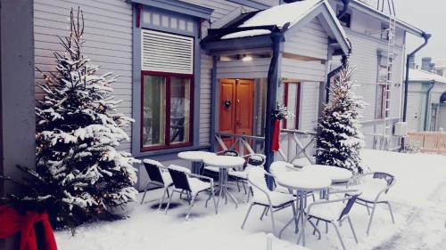 Savonlinna Hotel | Cozy One-Bedroom Retreat in Oulu's Tuirassa
