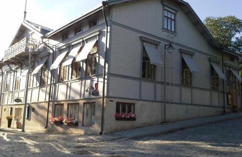Savonlinna Hotel | Cozy One-Bedroom Retreat in Oulu's Tuirassa